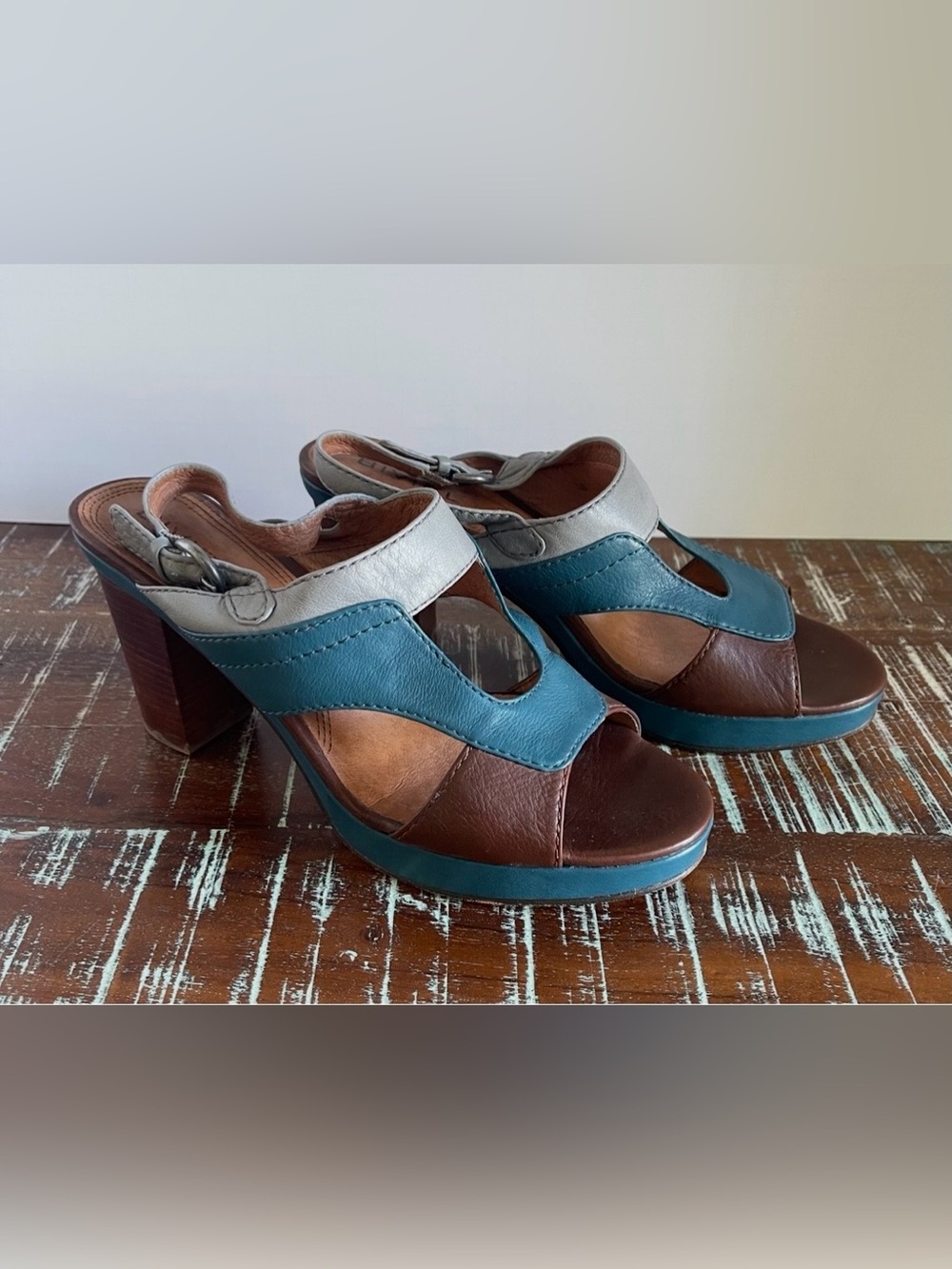 BIVIEL Leather Wedge Sandals in Blue, Brown & Gray